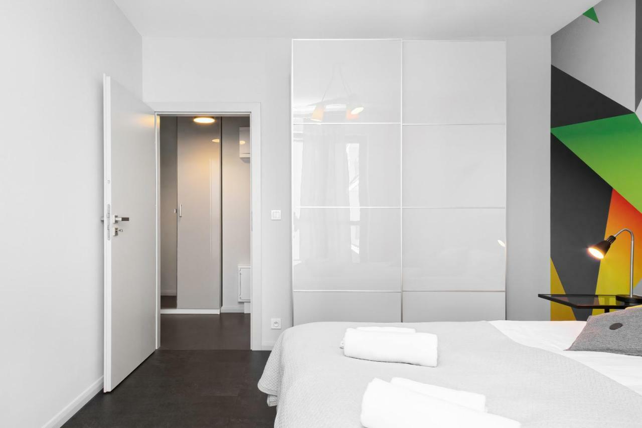 Apartments Warsaw Grzybowska By Renters Exteriör bild